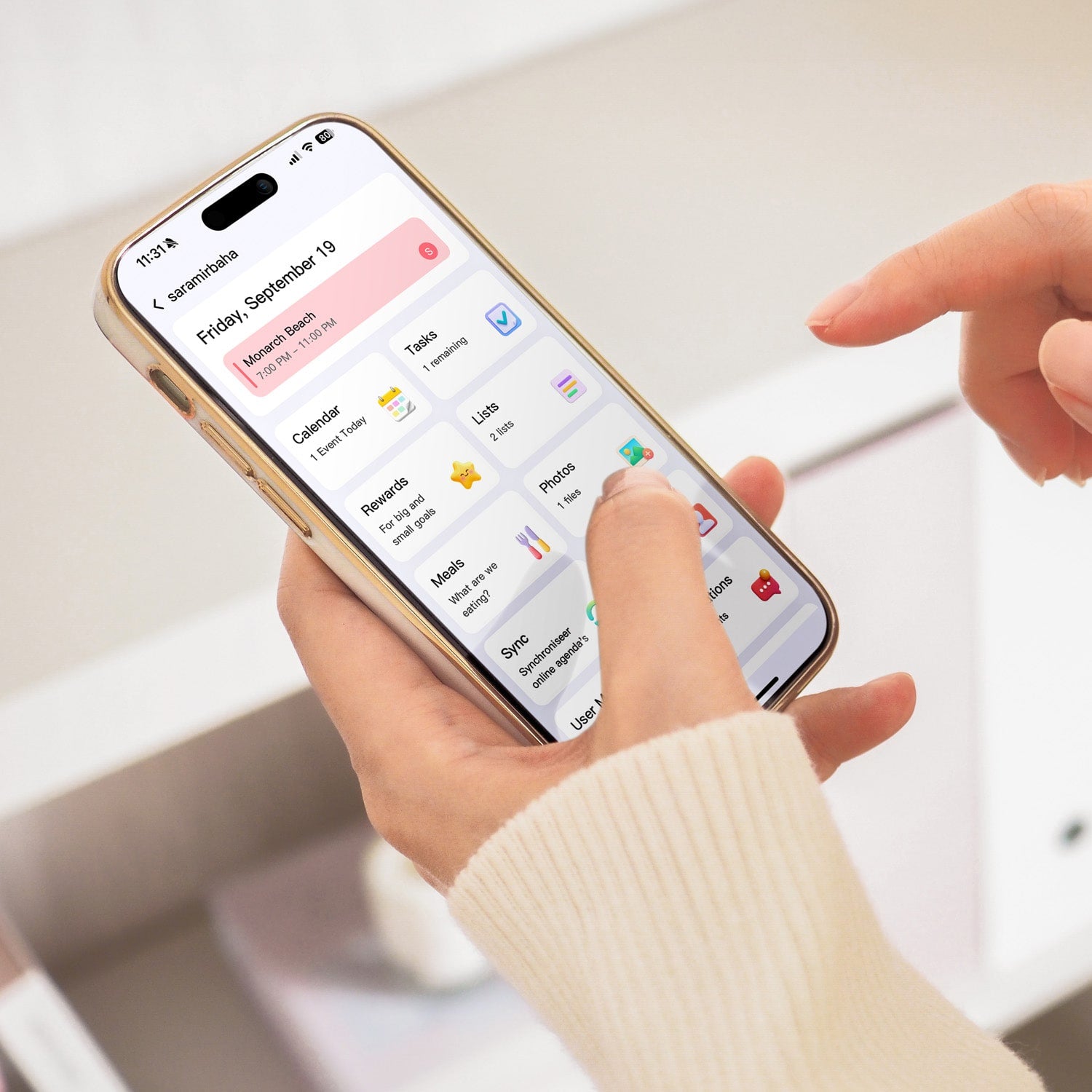 aluratek 10-inch smart wifi touchscreen digital calendar photo frame 32gb ecalendar smartphone app