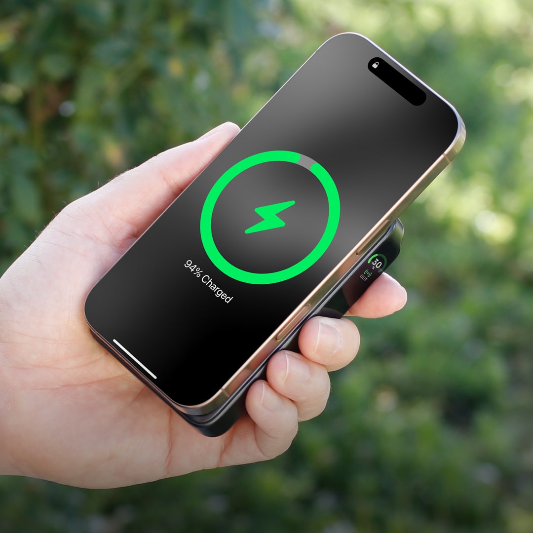 aluratek collections power charging qi black