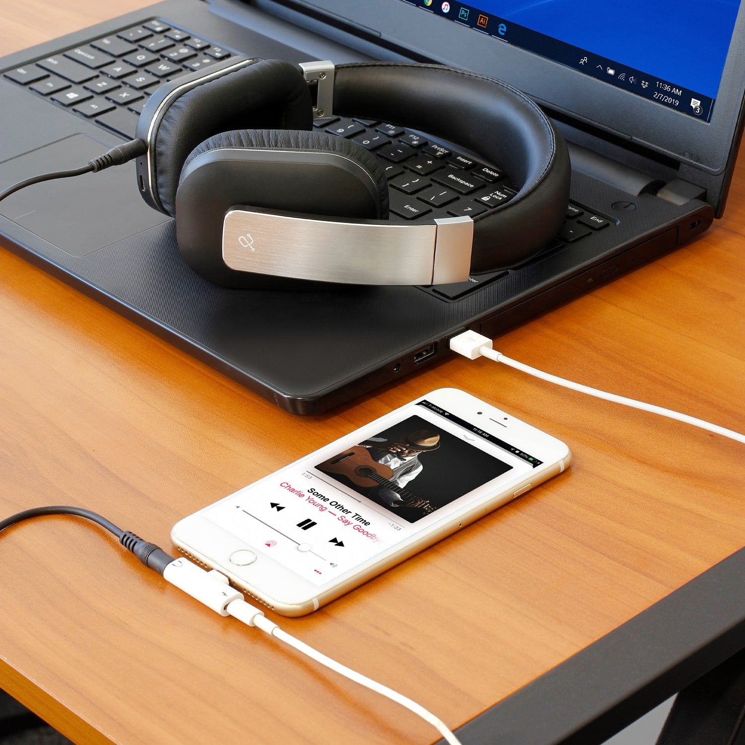 Aluratek Lightning Adapter for iPhone iiPad Lifestyle on desk