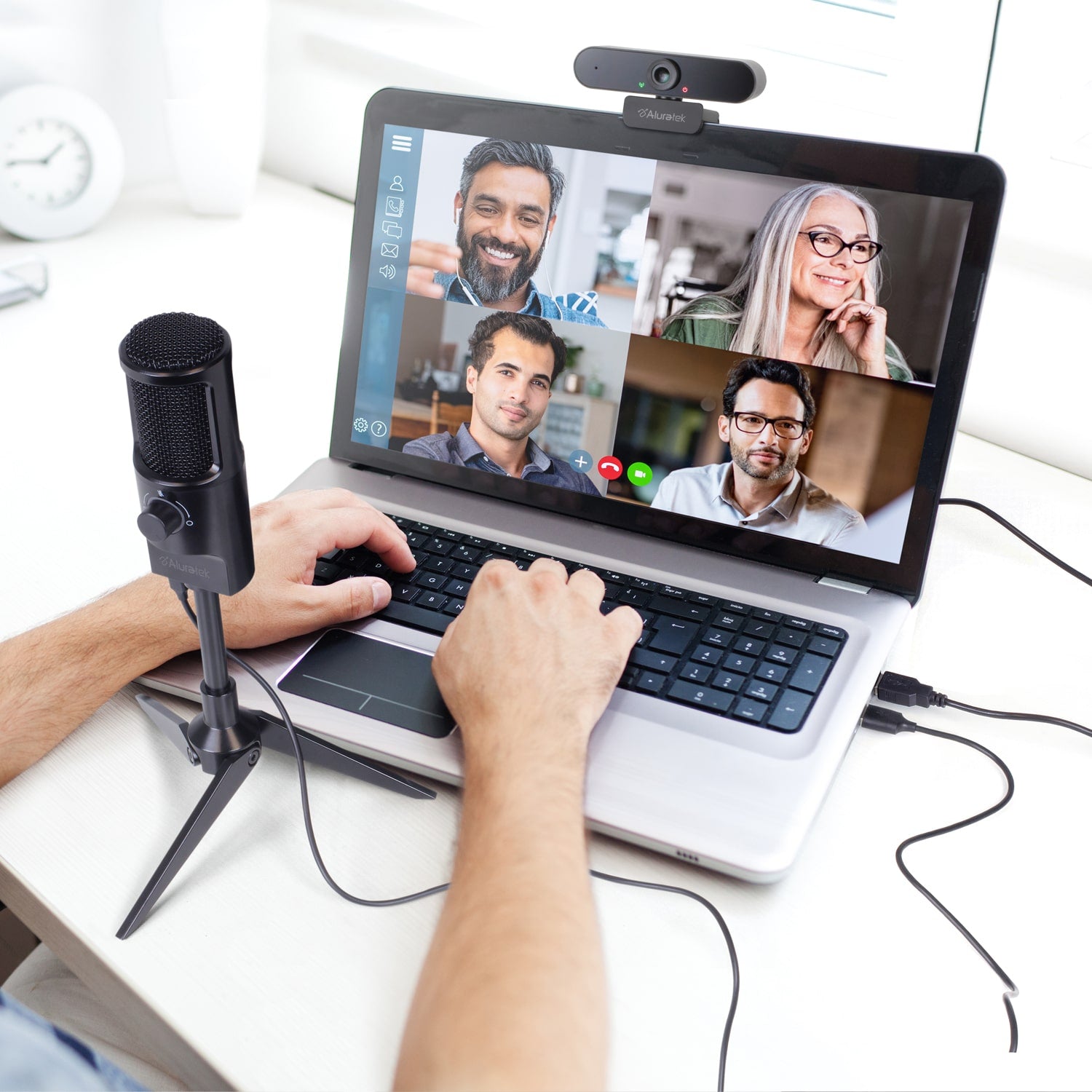 Aluratek Mic Cam Duo Pro Streaming Kit lifestyle video conference