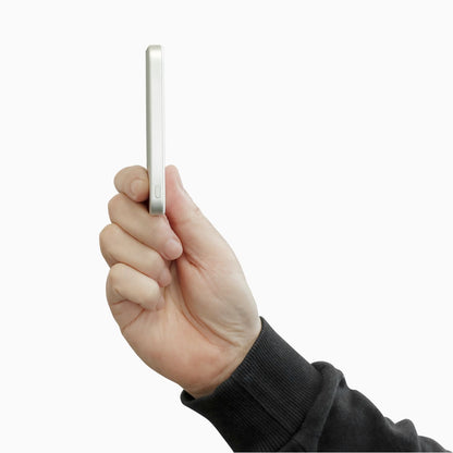 Aluratek Wireless Qi2 MagSafe Compatible Power Bank Scale